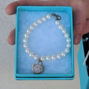 Tiffany Pearl Bracelet - Brand New